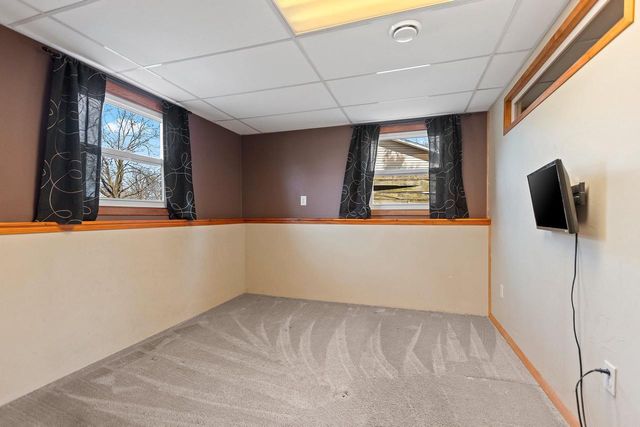 1935 BUNKER HILL COURT, De Pere, WI 54115