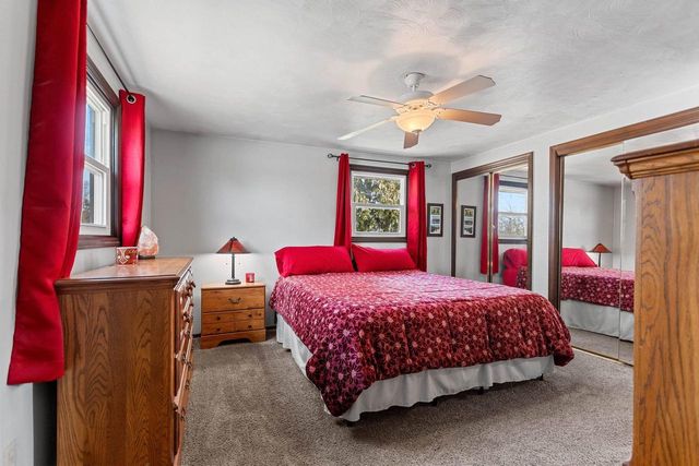 1935 BUNKER HILL COURT, De Pere, WI 54115