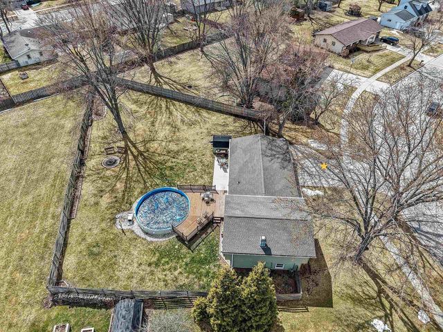 1935 BUNKER HILL COURT, De Pere, WI 54115