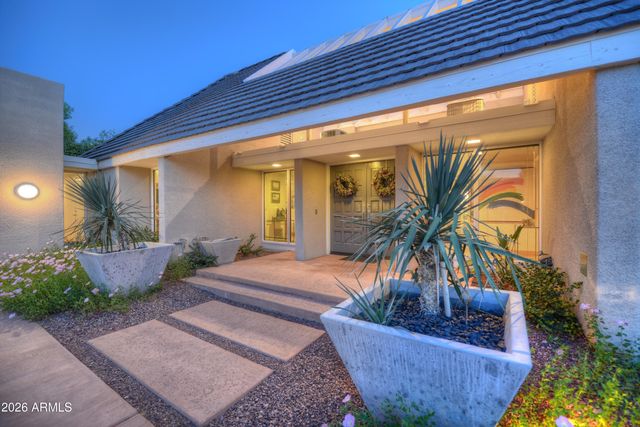 1523 W VISTA Avenue, Phoenix, AZ 85021
