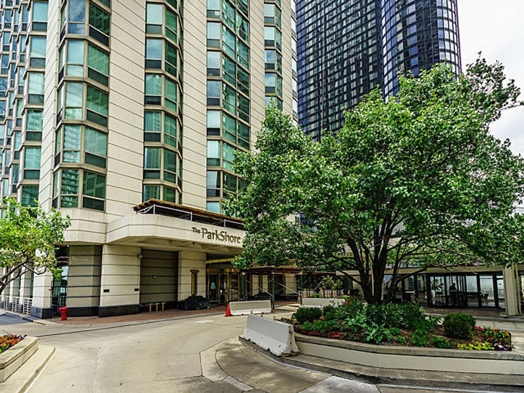195 N HARBOR Drive 607, Chicago, IL 60601