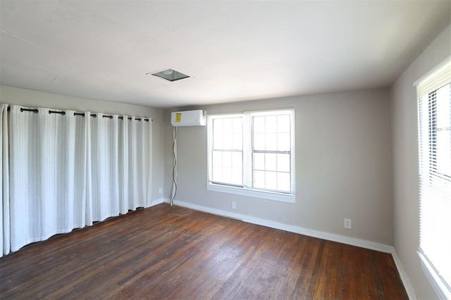 2856 NW 22nd Street, Oklahoma City, OK 73107