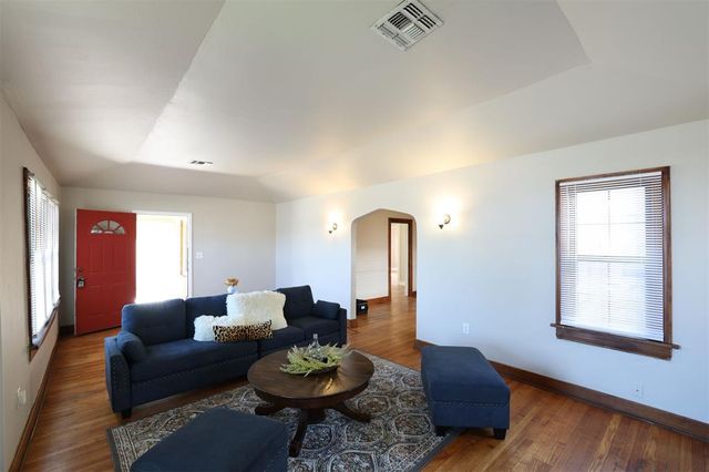 2856 NW 22nd Street, Oklahoma City, OK 73107