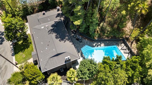 20225 Allentown Drive, Woodland Hills, CA 91364