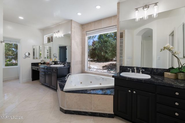 13330 W Saddlebow Drive, Reno, NV 89511