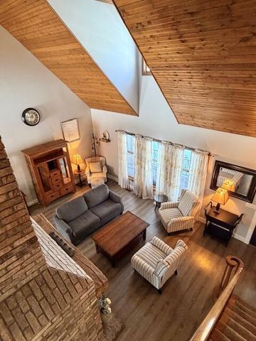 15290 Canary Drive, Grand Haven City, MI 49417