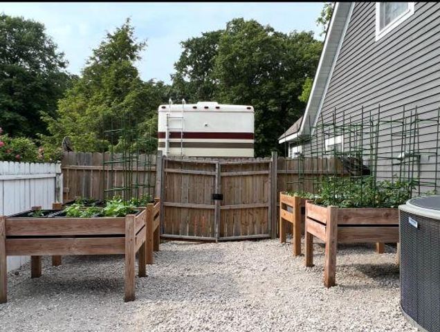 15290 Canary Drive, Grand Haven City, MI 49417