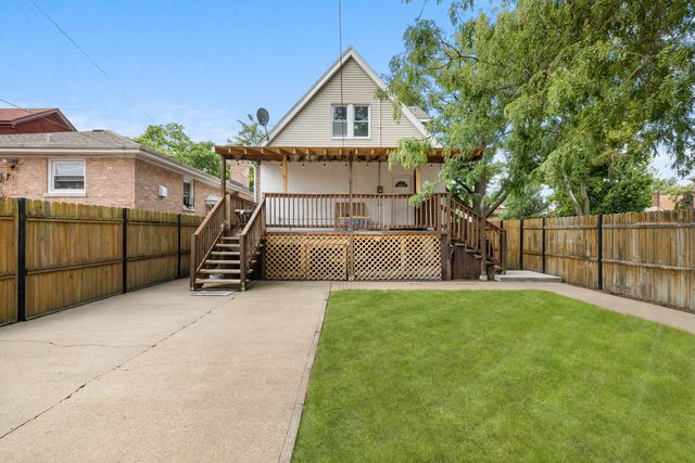 2001 S 19th Avenue, Broadview, IL 60155