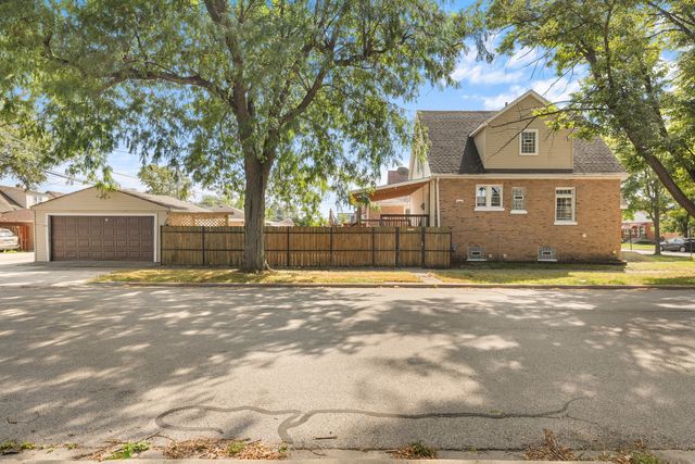 2001 S 19th Avenue, Broadview, IL 60155