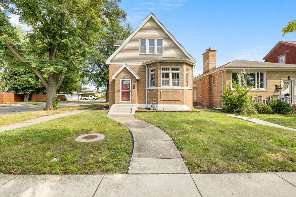 2001 S 19th Avenue, Broadview, IL 60155