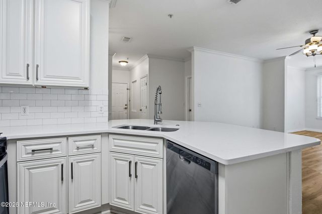 13810 SUTTON PARK Drive N 723, Jacksonville, FL 32224