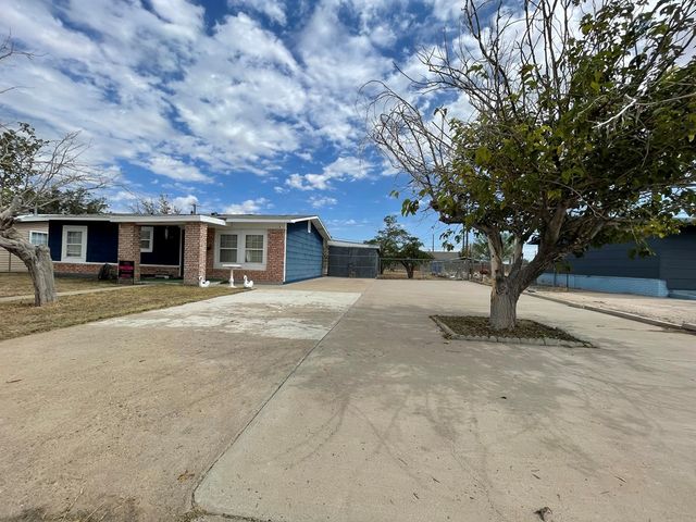 1604 N Jackson St, Fort Stockton, TX 79735