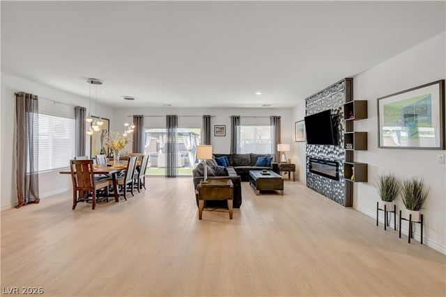 2772 Song Point Avenue, Las Vegas, NV 89121