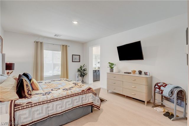 2772 Song Point Avenue, Las Vegas, NV 89121