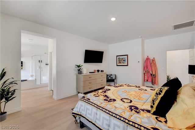 2772 Song Point Avenue, Las Vegas, NV 89121