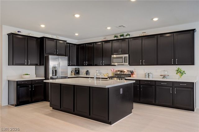 2772 Song Point Avenue, Las Vegas, NV 89121