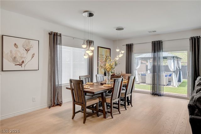 2772 Song Point Avenue, Las Vegas, NV 89121