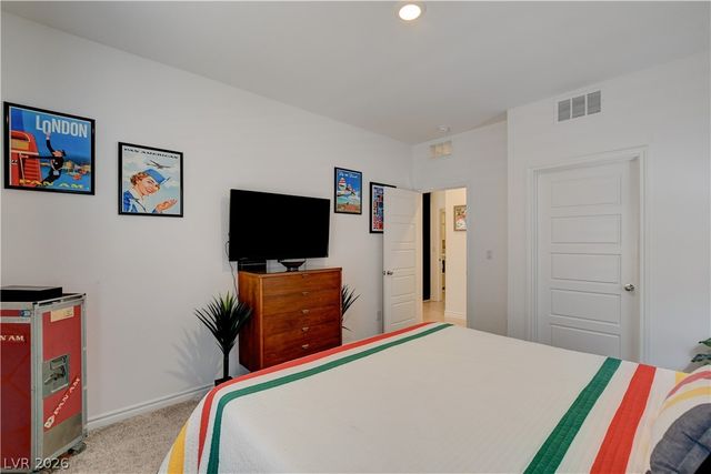 2772 Song Point Avenue, Las Vegas, NV 89121