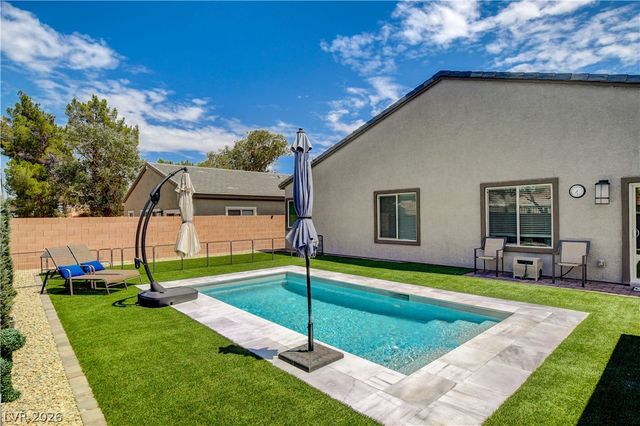2772 Song Point Avenue, Las Vegas, NV 89121