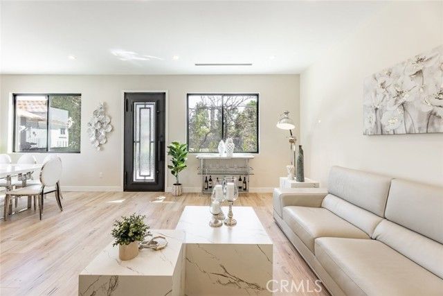 5805 Bucknell Avenue, Valley Village, CA 91607