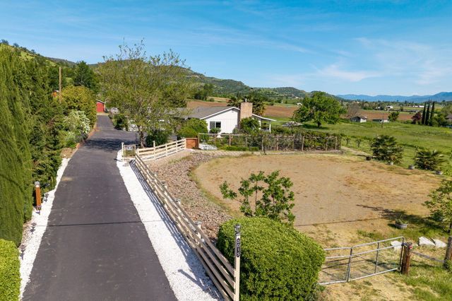 3015 Marigold Lane, Medford, OR 97504