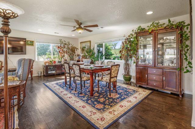 3015 Marigold Lane, Medford, OR 97504