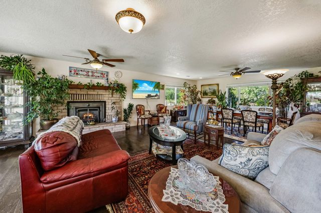 3015 Marigold Lane, Medford, OR 97504