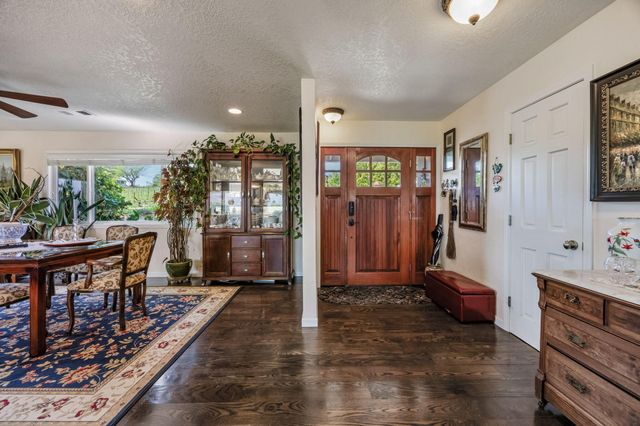 3015 Marigold Lane, Medford, OR 97504