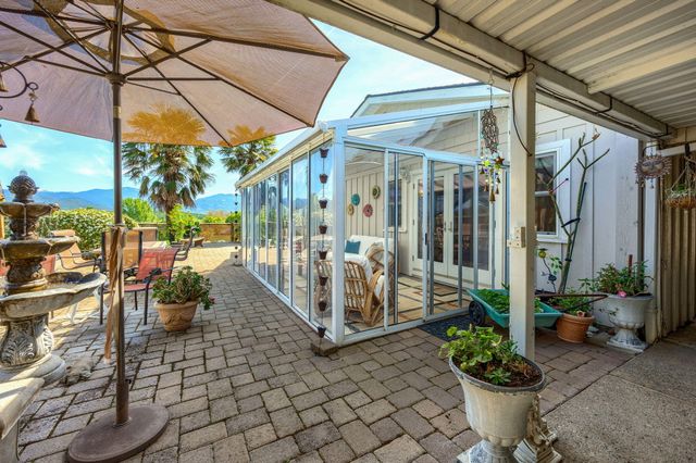 3015 Marigold Lane, Medford, OR 97504