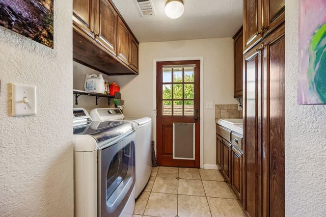 3015 Marigold Lane, Medford, OR 97504