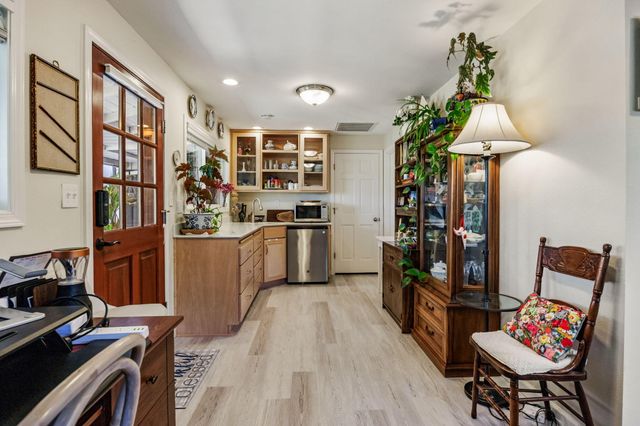 3015 Marigold Lane, Medford, OR 97504