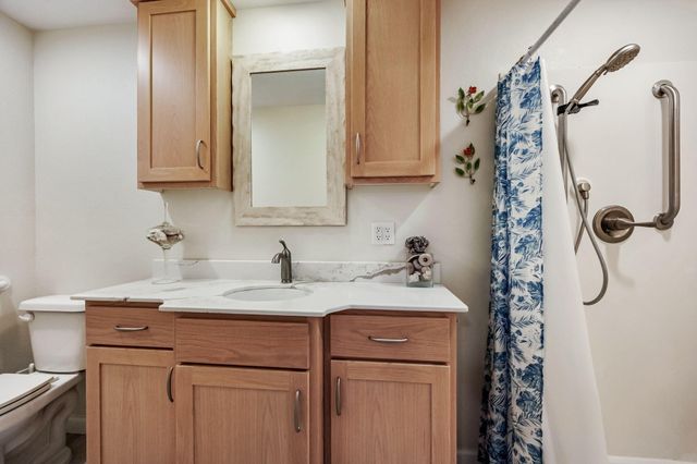 3015 Marigold Lane, Medford, OR 97504