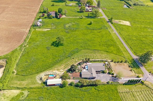 3015 Marigold Lane, Medford, OR 97504