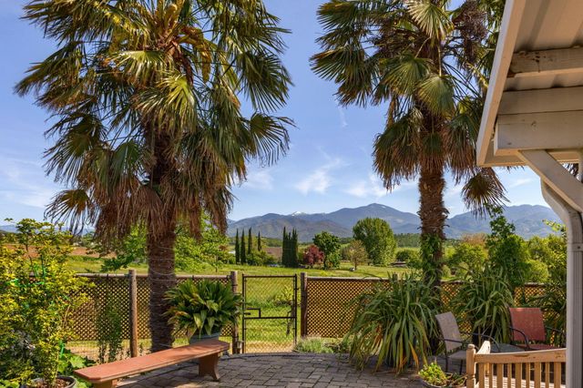 3015 Marigold Lane, Medford, OR 97504