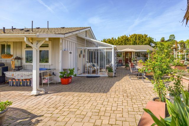 3015 Marigold Lane, Medford, OR 97504