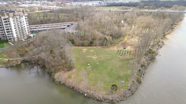 400 Warioto Way Apt 706, Ashland City, TN 37015