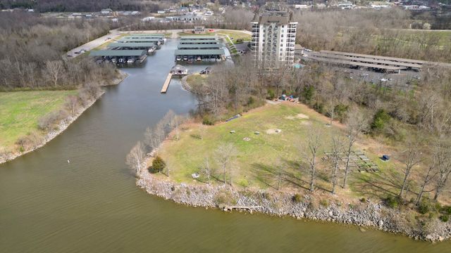 400 Warioto Way Apt 706, Ashland City, TN 37015
