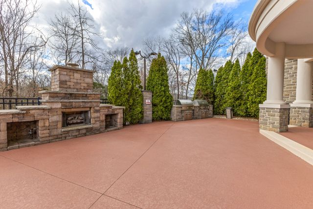 400 Warioto Way Apt 706, Ashland City, TN 37015