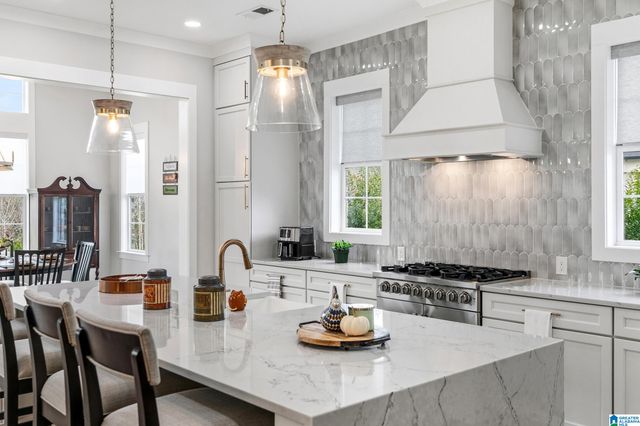 304 TIMBERVIEW TRAIL, Chelsea, AL 35043