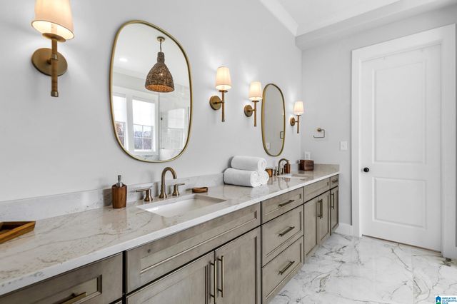 304 TIMBERVIEW TRAIL, Chelsea, AL 35043