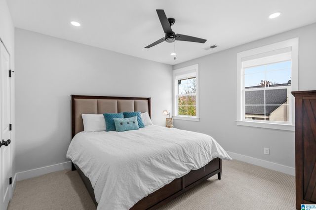 304 TIMBERVIEW TRAIL, Chelsea, AL 35043