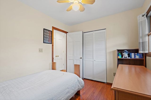 8 Quaker Cir, Pembroke, MA 02359