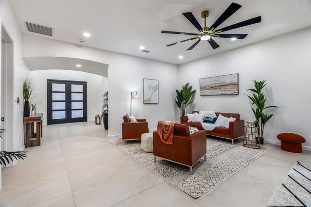 1709 Twenty-Second Avenue SE, Rio Rancho, NM 87124