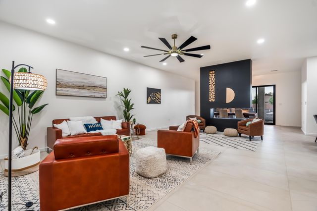1709 Twenty-Second Avenue SE, Rio Rancho, NM 87124