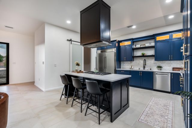 1709 Twenty-Second Avenue SE, Rio Rancho, NM 87124