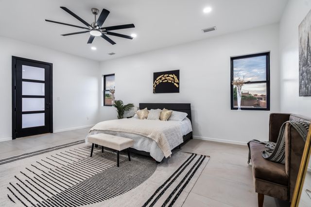 1709 Twenty-Second Avenue SE, Rio Rancho, NM 87124