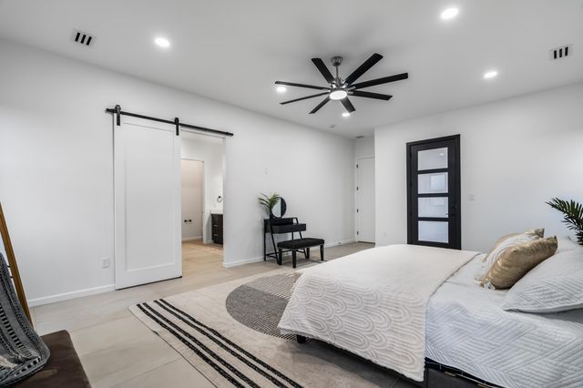 1709 Twenty-Second Avenue SE, Rio Rancho, NM 87124