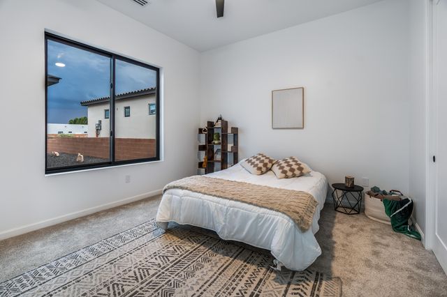 1709 Twenty-Second Avenue SE, Rio Rancho, NM 87124