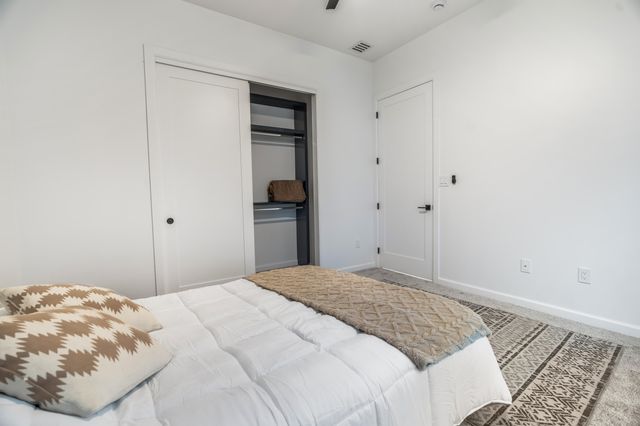 1709 Twenty-Second Avenue SE, Rio Rancho, NM 87124