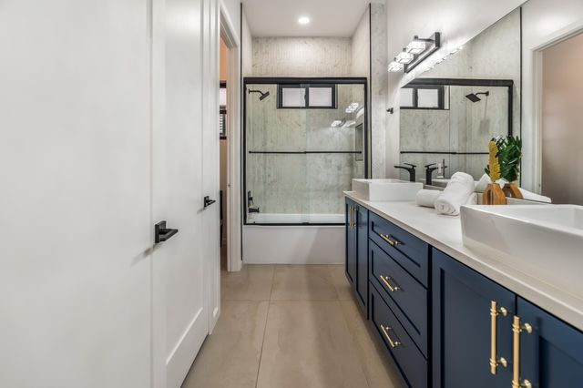1709 Twenty-Second Avenue SE, Rio Rancho, NM 87124